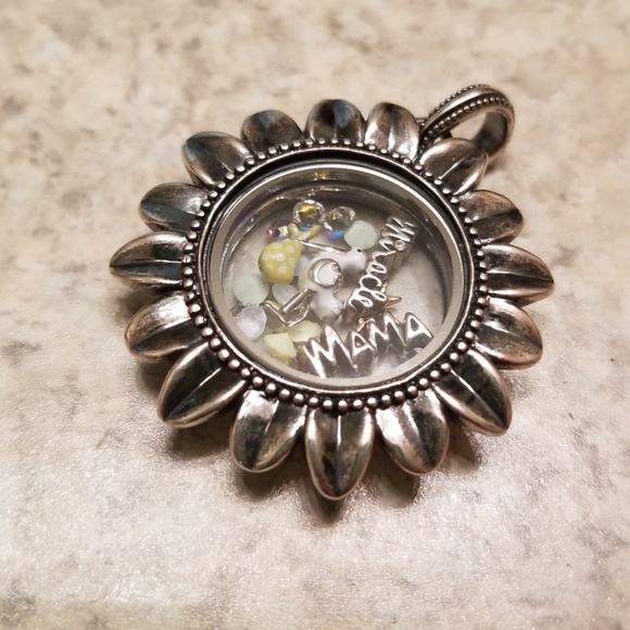 Brand New Origami Owl Locket With Charms Boutique